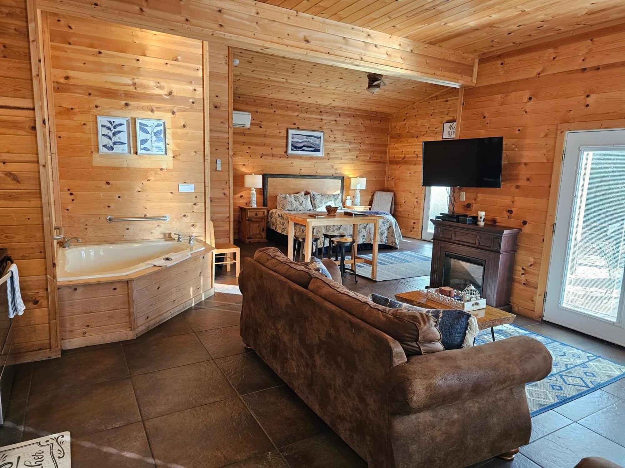 5 Min To Beaver Lake-King Bed-Fire Pit-Jetted Tub #3 ユリーカ・スプリングス エクステリア 写真